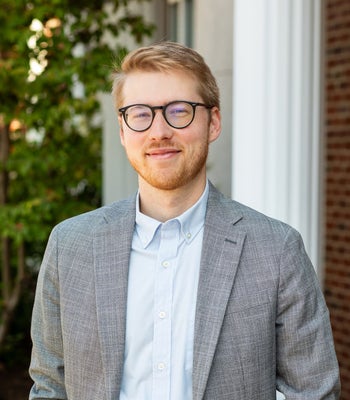 Portrait of Isaac Grant, Commercial Realtor.